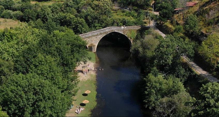 Praia Fluvial de Alvoco das Várzeas, Portugal